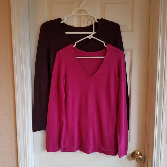 2 for 1 - V Neck sweaters - Picture 5 of 12